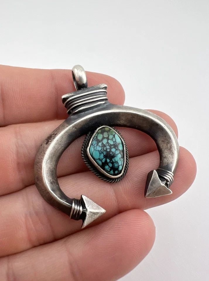 DERRICK GORDON NAVAJO SANDCAST STERLING SILVER SPIDERWEB TURQUOISE NAJA PENDANT (1 of 2)