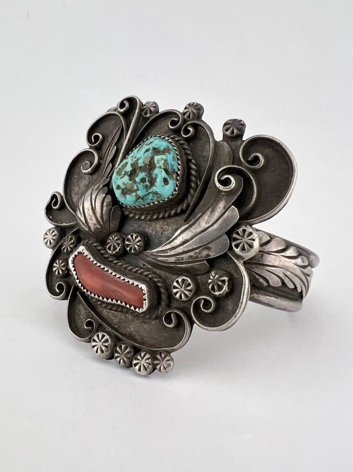 VTG HARRY BEGAY NAVAJO STERLING SILVER TURQUOISE CORAL STAMPED CUFF BRACELET 55G: VTG HARRY BEGAY NAVAJO STERLING SILVER TURQUOISE CORAL STAMPED CUFF BRACELET 55G Vtg Harry Begay Navajo Sterling Silver Turquoise & Red Coral Stamped Cuff Bracelet 55g Cuff is 5" tip to Tip and has a 