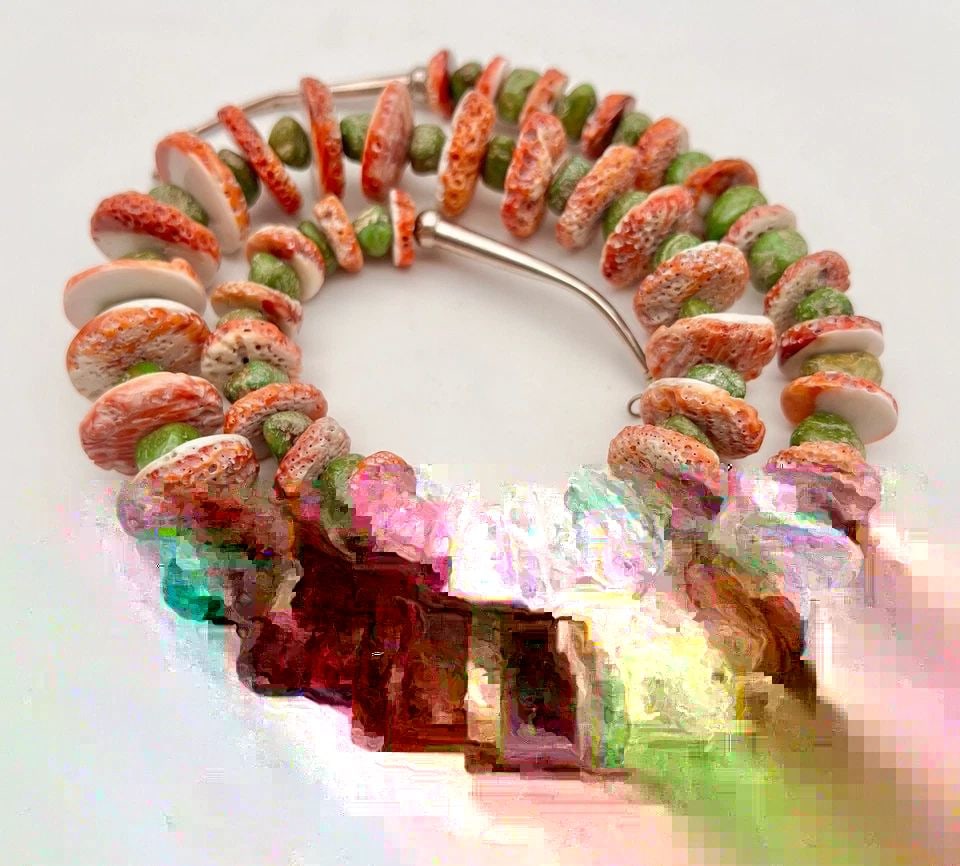 SANTO DOMINGO KEWA CARICO LAKE TURQUOISE SPINY OYSTER HEISHI STERLING NECKLACE: SANTO DOMINGO KEWA CARICO LAKE TURQUOISE SPINY OYSTER HEISHI STERLING NECKLACE Vtg Santo Domingo Kewa Carico Lake Turquoise & Orange Spiny Oyster Shell Heishi Sterling Necklace 30.5" Oyster Stones are