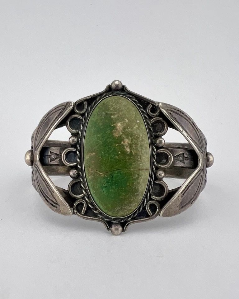 VTG FRED HARVEY NAVAJO STERLING SILVER CERRILLOS TURQUOISE STAMPED CUFF BRACELET: VTG FRED HARVEY NAVAJO STERLING SILVER CERRILLOS TURQUOISE STAMPED CUFF BRACELET Vtg Fred Harvey Navajo Sterling Silver Cerrillos Turquoise Stamped Cuff Bracelet Cuff is Over 5 1/4" tip to Tip and has