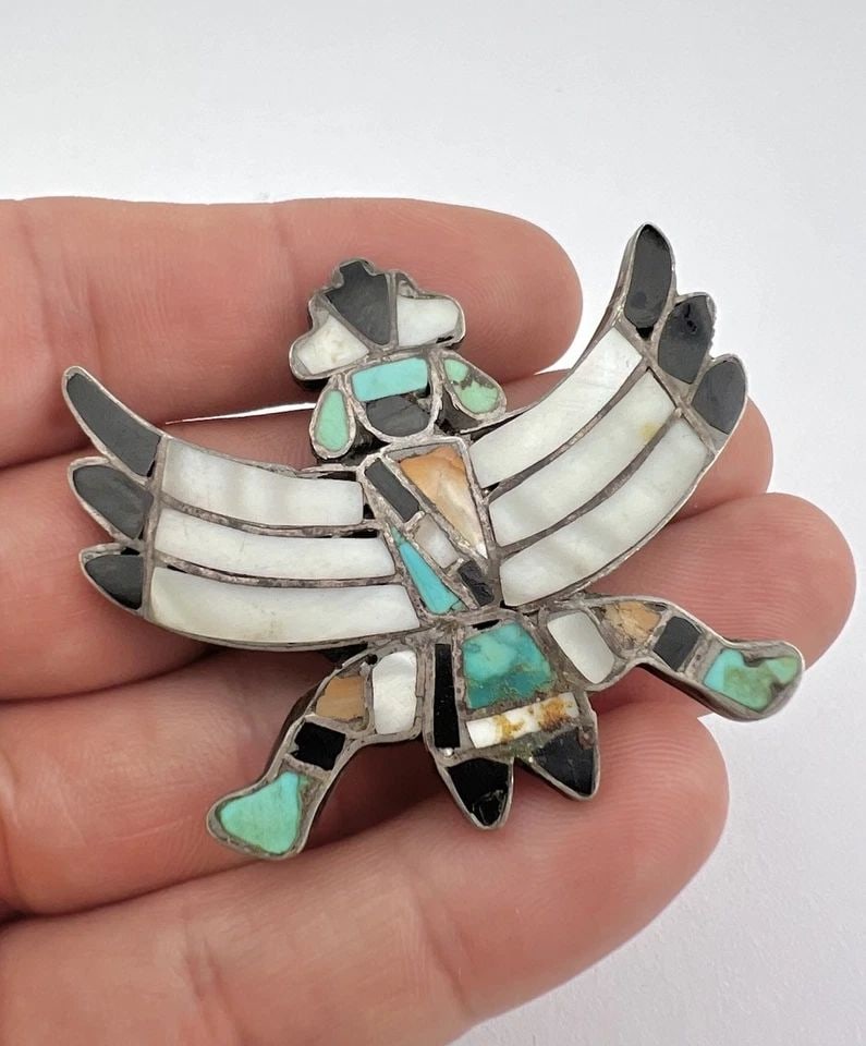 EARLY FRANK VACIT ATTRIBUTED ZUNI STERLING SILVER FLUSH KNIFEWING BOLO TIE: EARLY FRANK VACIT ATTRIBUTED ZUNI STERLING SILVER FLUSH KNIFEWING BOLO TIE Early Frank Vacit Attributed Zuni Sterling Silver Flush Knifewing Bolo Tie Size: 1 3/4" Tall by 2 1/8" Wide At The Top Weight