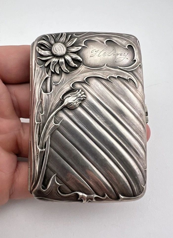 ART NOUVEAU EUROPEAN HIGH RELIEF REPOUSSE 835 SILVER FLORAL CIGARETTE CASE 50G (1 of 2)