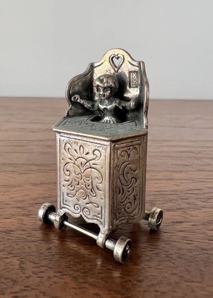 ANTIQUE STERLING SILVER MINIATURE DOLLHOUSE 3D STANDING BABY STROLLER SCULPTURE (1 of 2)