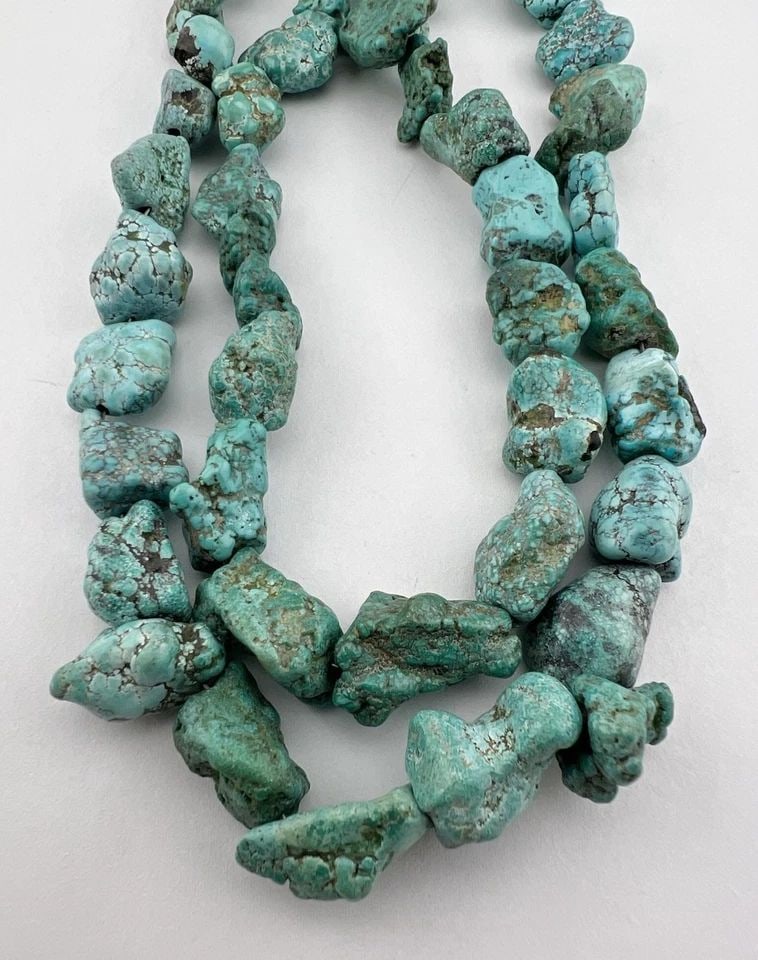 VTG NAVAJO STERLING SILVER SEAFOAM TURQUOISE HEISHI BEAD NECKLACE 16" - 127.4G: VTG NAVAJO STERLING SILVER SEAFOAM TURQUOISE HEISHI BEAD NECKLACE 16" - 127.4G Vtg Navajo Sterling Silver Seafoam Turquoise HEISHI BEAD Necklace 16" - 127.4g Size: 16" Long Tip Ti Tip Metal: Sterling 