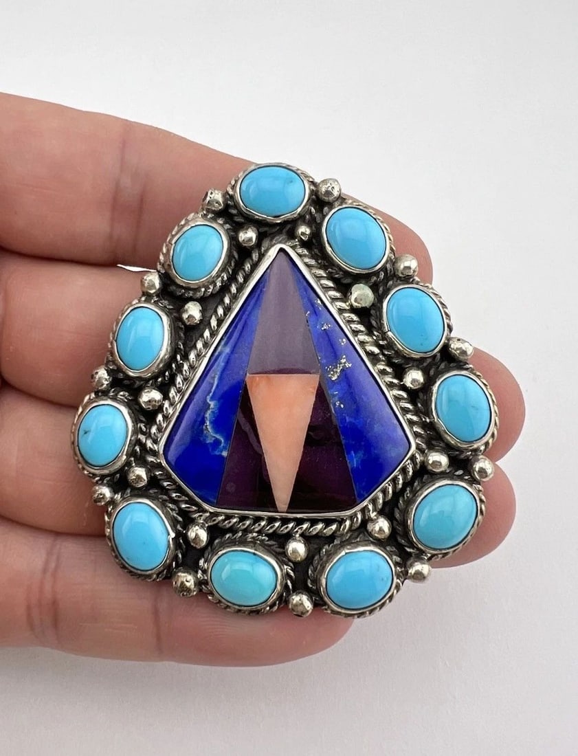 VTG NAVAJO STERLING SILVER TURQUOISE & MULTI GEMSTONE CLUSTER PIN PENDANT 2.25": Vtg Navajo Sterling Silver Turquoise & Multi Gemstone Cluster Pin Pendant 2.25" Size: 2 1/4" Tall & 2 1/8" Wide Weight is 35.7 Grams on my scale Metal: Sterling Silver Amazing High-Grade Turquoise, La