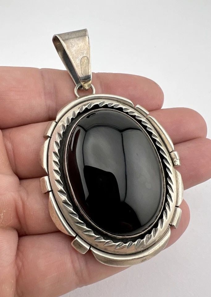 CECIL SANDERS NAVAJO STERLING SILVER BLACK ONYX STAMPED OVAL PENDANT 3.25"-45.2G (1 of 2)
