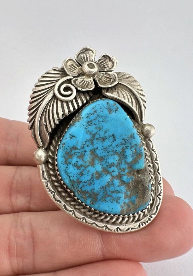MASSIVE 2 1/8" VTG NAVAJO STERLING SILVER KINGMAN TURQUOISE STAMPED RING 33.8G: MASSIVE 2 1/8" VTG NAVAJO STERLING SILVER KINGMAN TURQUOISE STAMPED RING 33.8G Massive 2 1/8" Vtg Navajo Sterling Silver Kingman Turquoise Stamped Ring 33.8g Size: 11.75 - Can Be Re Sized Weight is 33