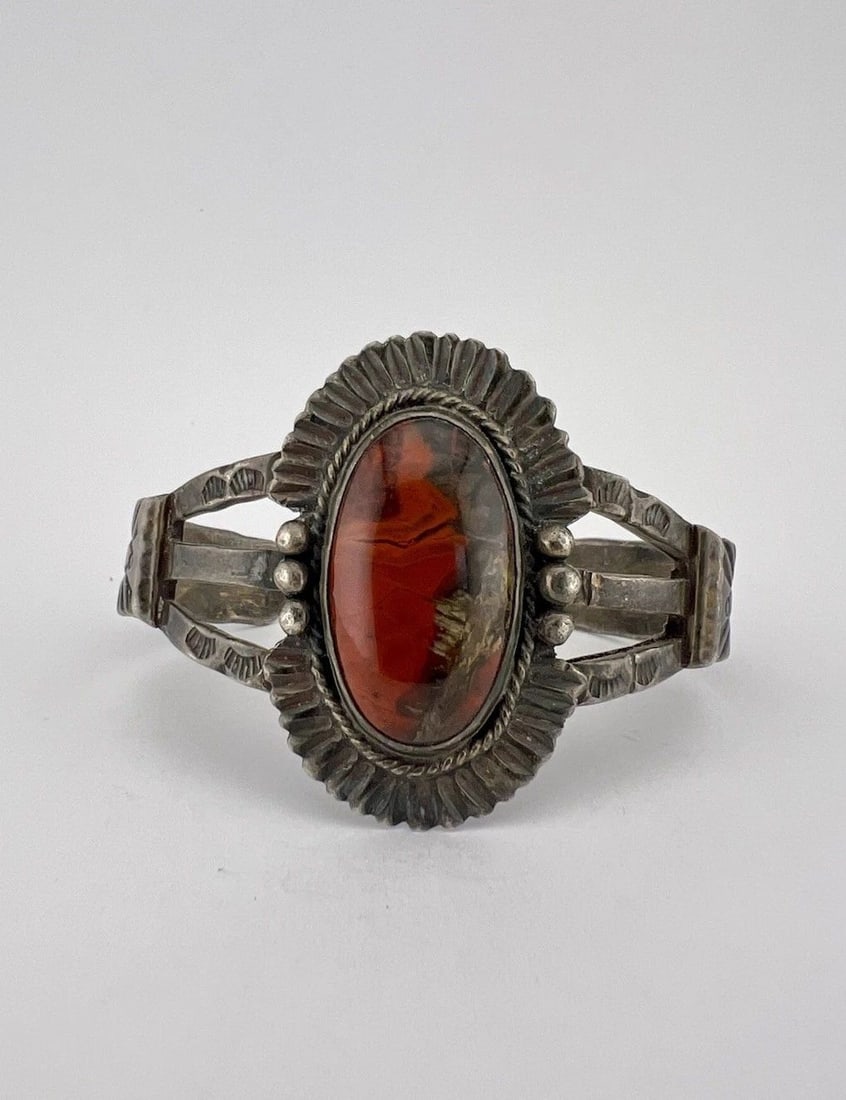 OLD FRED HARVEY NAVAJO COIN SILVER PETRIFIED WOOD WHIRLING LOG CUFF BRACELET 37G: OLD Fred Harvey Navajo Coin Silver Petrified Wood Whirling Log Cuff Bracelet 37g Cuff is 5 1/4" tip to Tip and has a 1 1/8" Wide Adjustable Gap Cuff Is 1 5/8" Wide In the Center Weight is 37.0 Grams o