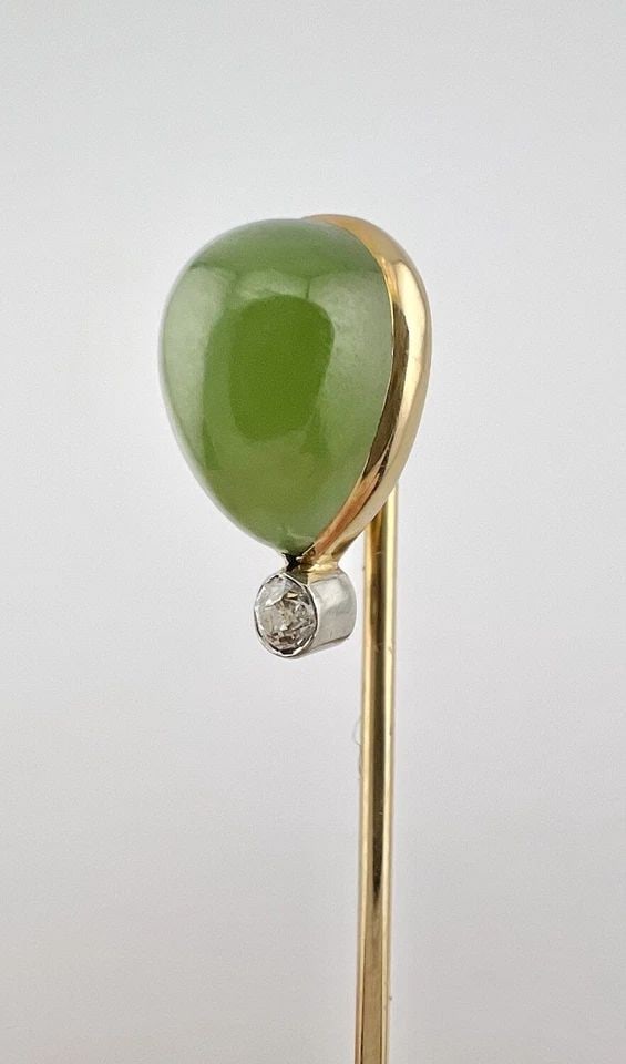 ANTIQUE ART DECO 14K YELLOW GOLD & PLATINUM GREEN JADE & DIAMOND STICK PIN (1 of 2)