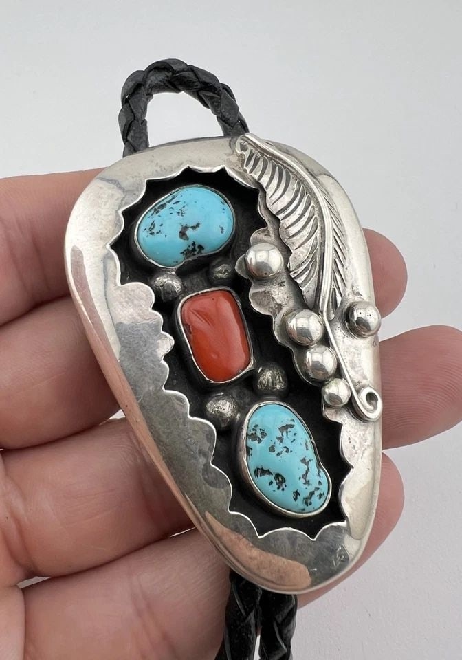 VTG NAVAJO STERLING SILVER TURQUOISE & RED CORAL STAMPED SHADOWBOX BOLO TIE 2.5": VTG NAVAJO STERLING SILVER TURQUOISE & RED CORAL STAMPED SHADOWBOX BOLO TIE 2.5" Vtg Navajo Sterling Silver Turquoise & Red Coral Stamped Shadowbox Bolo Tie 2.5" Size: 2 1/2" Tall by 1 3/4" Wide At Th