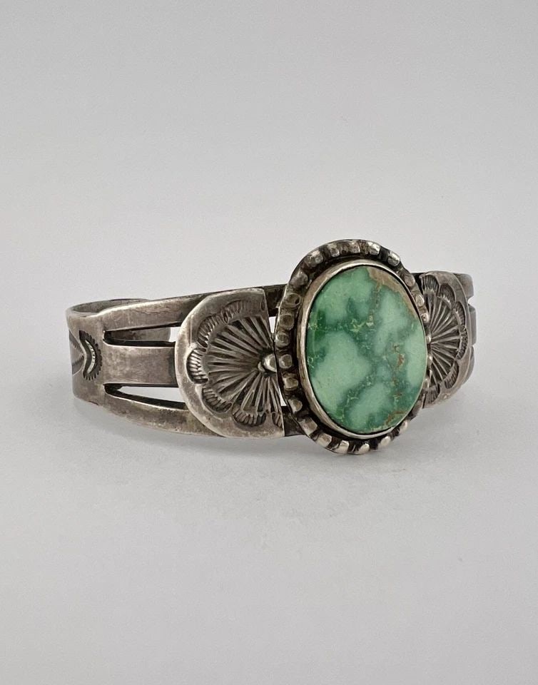 OLD FRED HARVEY NAVAJO STERLING SILVER CERRILLOS TURQUOISE STAMPED CUFF BRACELET: OLD FRED HARVEY NAVAJO STERLING SILVER CERRILLOS TURQUOISE STAMPED CUFF BRACELET OLD Fred Harvey Navajo Sterling Silver Cerrillos Turquoise Stamped Cuff Bracelet Cuff is 5 7/8" tip to Tip and has a 3/