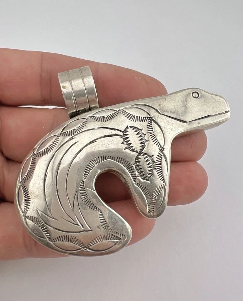 HUGE VTG TOM MORGAN NAVAJO STERLING SILVER STAMPED OVERLAY FETISH BEAR PENDANT: HUGE VTG TOM MORGAN NAVAJO STERLING SILVER STAMPED OVERLAY FETISH BEAR PENDANT HUGE Vtg Tom Morgan Navajo Sterling Silver Stamped Overlay Fetish Bear Pendant Size: 2 1/4" Tall With Bail & 2 7/8" Wide 