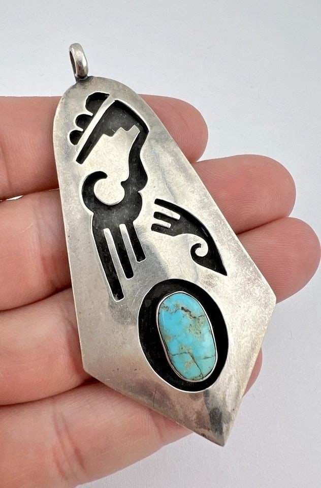 VINTAGE HOPI STERLING SILVER BLUE TURQUOISE TRIBAL DESIGN OVERLAY PENDANT 3" (1 of 2)