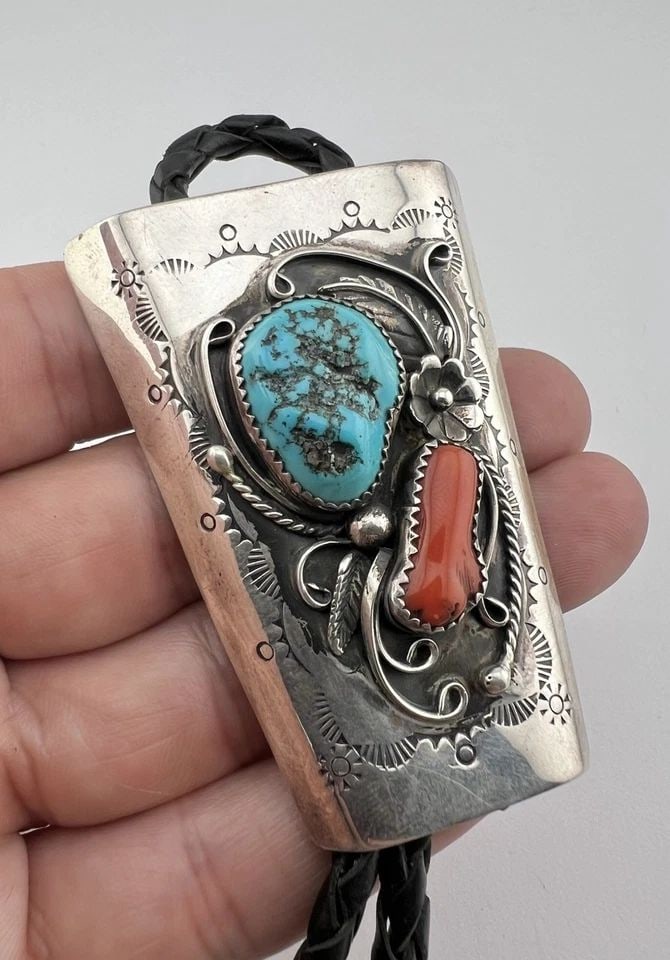 VTG NAVAJO STERLING SILVER NATURAL TURQUOISE & RED CORAL STAMPED BOLO TIE 2.5" (1 of 2)