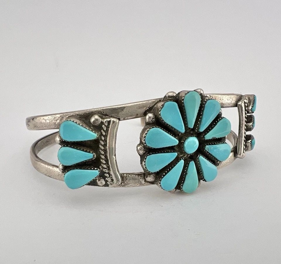 VTG ESALALIO ZUNI STERLING SILVER PETIT POINT TURQUOISE CLUSTER CUFF BRACELET (1 of 2)