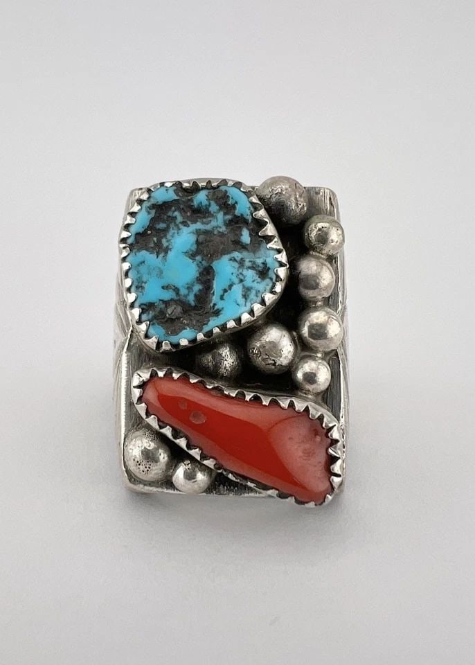 HUGE VTG NAVAJO STERLING SILVER TURQUOISE & CORAL STAMPED INGOT MEN'S RING 26.9G: HUGE VTG NAVAJO STERLING SILVER TURQUOISE & CORAL STAMPED INGOT MEN'S RING 26.9G HUGE Vtg Navajo Sterling Silver Turquoise & Coral Stamped Ingot Men's Ring 26.9g Ring Size: 10- Can Be Re Sized Weight 
