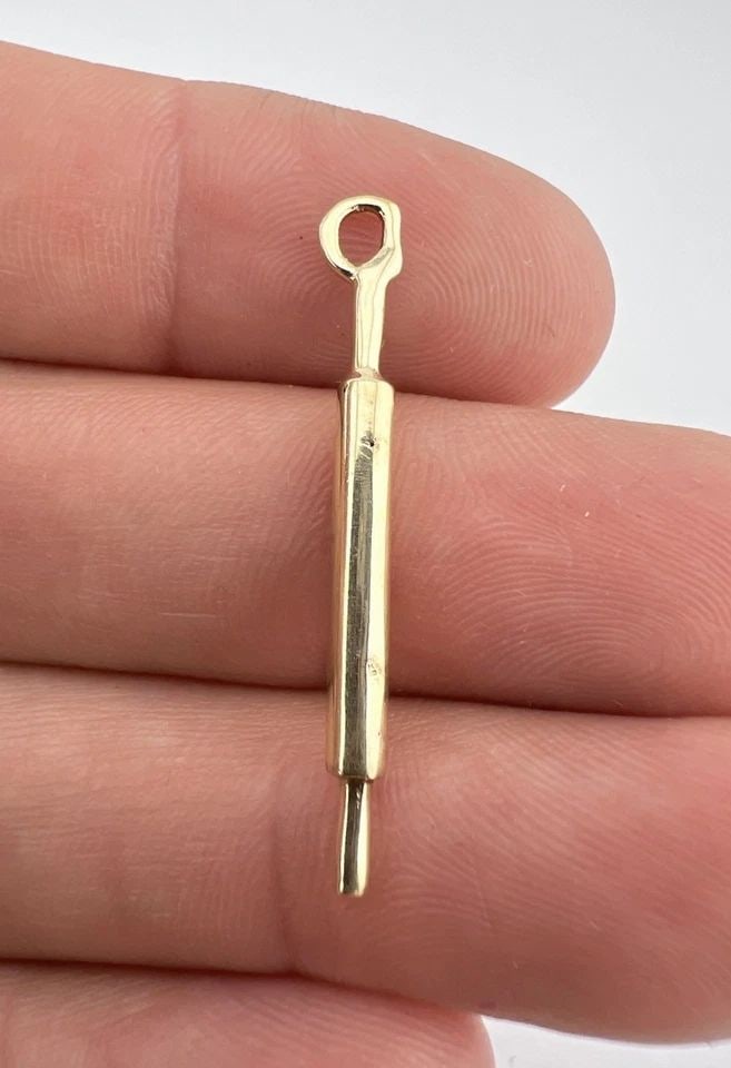 VINTAGE 14K YELLOW GOLD ROLLING PIN COOKING CHEF KITCHEN CHARM PENDANT 2.1G (1 of 2)
