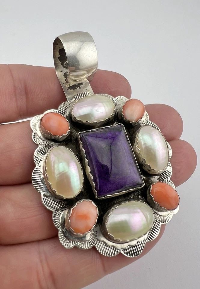 VTG VY WWS WALTER STONE & VERONICA YELLOWHORSE SUGILITE & CORAL & PEARL PENDANT (1 of 2)