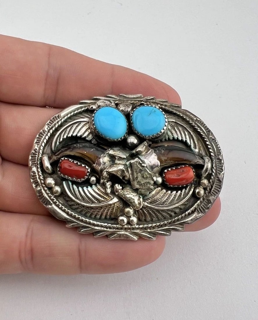 VTG NAVAJO STERLING SILVER STAMPED TURQUOISE & CORAL WOMEN'S BELT BUCKLE 2 3/8": Vtg Navajo Sterling Silver Stamped Turquoise & Coral Women's Belt Buckle 2 3/8" Size: 2 3/8" Wide By 1 3/4" Tall Weight is 39.0 Grams on my scale Metal: Sterling Silver Amazing Deep Stamped Design Wit