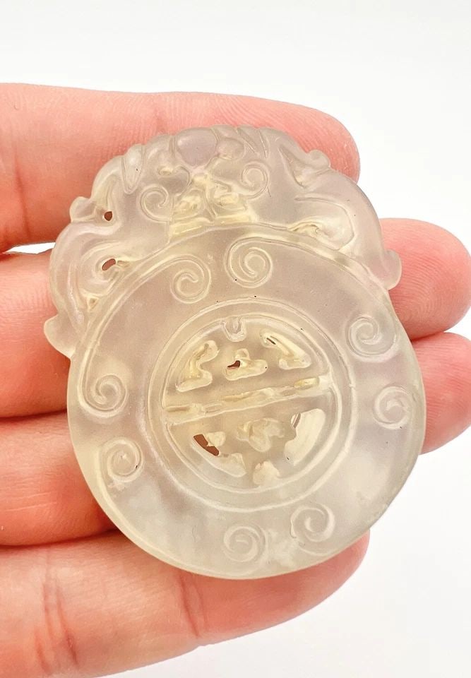 VTG CHINESE CARVED SHOU ICY TRANSLUCENT CLEAR JADE JADEITE DISK PLAQUE PENDANT (1 of 2)