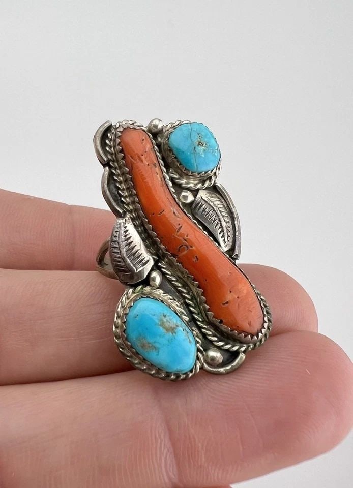 VTG SIMPLICIO LEEKYA DEYUSE ZUNI STERLING SILVER TURQUOISE CORAL WOMEN'S RING #1: VTG SIMPLICIO LEEKYA DEYUSE ZUNI STERLING SILVER TURQUOISE CORAL WOMEN'S RING #1 Vtg Simplicio Leekya Deyuse Zuni Sterling Silver Turquoise Coral Women's Ring #1 Ring Size: 7.25 - Can Be Resized Weigh