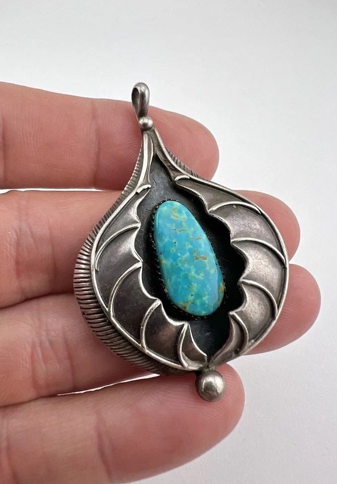 VTG NAVAJO STERLING SILVER WEBBED FOX TURQUOISE SHADOWBOX TEARDROP PENDANT 2.25" (1 of 2)