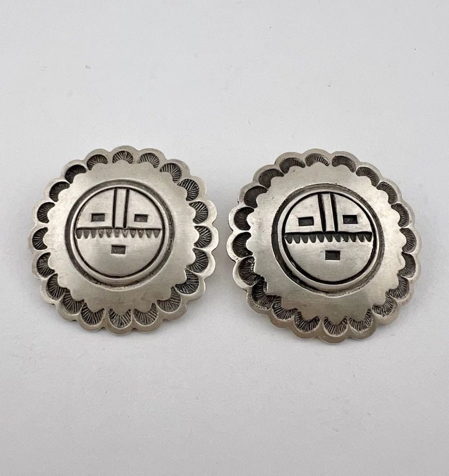 VINTAGE HARRY MARTINEZ NAVAJO STERLING SILVER STAMPED SUNFACE POST EARRINGS 1.5" (1 of 2)