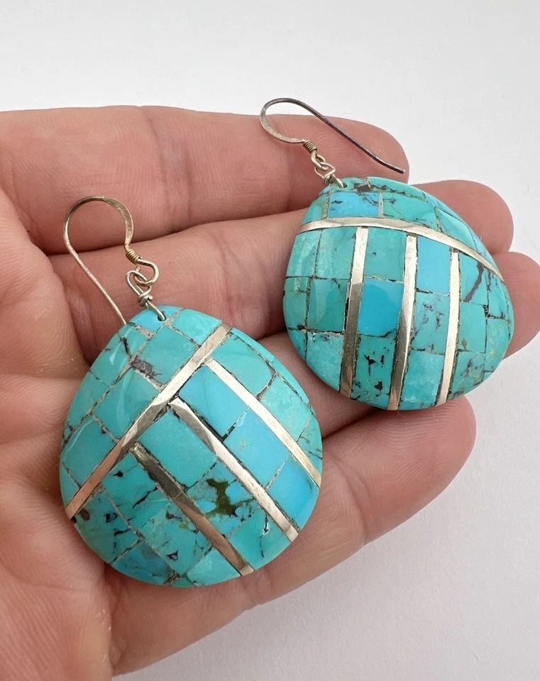 VINTAGE SANTO DOMINGO KEWA MOSAIC TURQUOISE SHELL HOOK DANGLE EARRINGS 2 1/8": VINTAGE SANTO DOMINGO KEWA MOSAIC TURQUOISE SHELL HOOK DANGLE EARRINGS 2 1/8" Vintage Santo Domingo Kewa Mosaic Turquoise Shell Hook Dangle Earrings 2 1/8" Size: 2 1/8" Tall With Dangle & Over 1 1/4" 