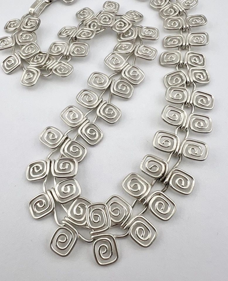 VTG MEXICO TAXCO STERLING SILVER MODERNIST SWIRL SPIRAL DESIGN NECKLACE 16.75": VTG MEXICO TAXCO STERLING SILVER MODERNIST SWIRL SPIRAL DESIGN NECKLACE 16.75" Vtg Mexico Taxco Sterling Silver Modernist Swirl Spiral Design Necklace 16.75" Necklace Size: 16.75" Long By 3/4" Wide Me