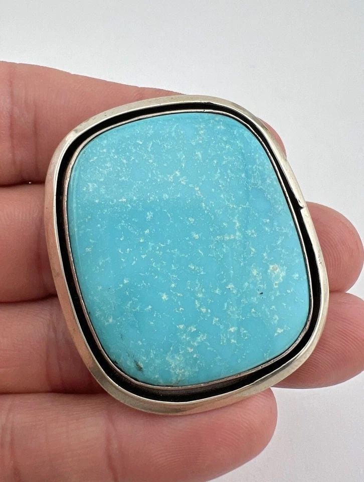 VINTAGE NAVAJO STERLING SILVER FOX TURQUOISE SHADOWBOX PIN PENDANT 1.75": VINTAGE NAVAJO STERLING SILVER FOX TURQUOISE SHADOWBOX PIN PENDANT 1.75" Vintage Navajo Sterling Silver Fox Turquoise Shadowbox Pin Pendant 1.75" Size: 1 3/4" Tall & 1 5/8" Wide Weight is 24.5 Grams o