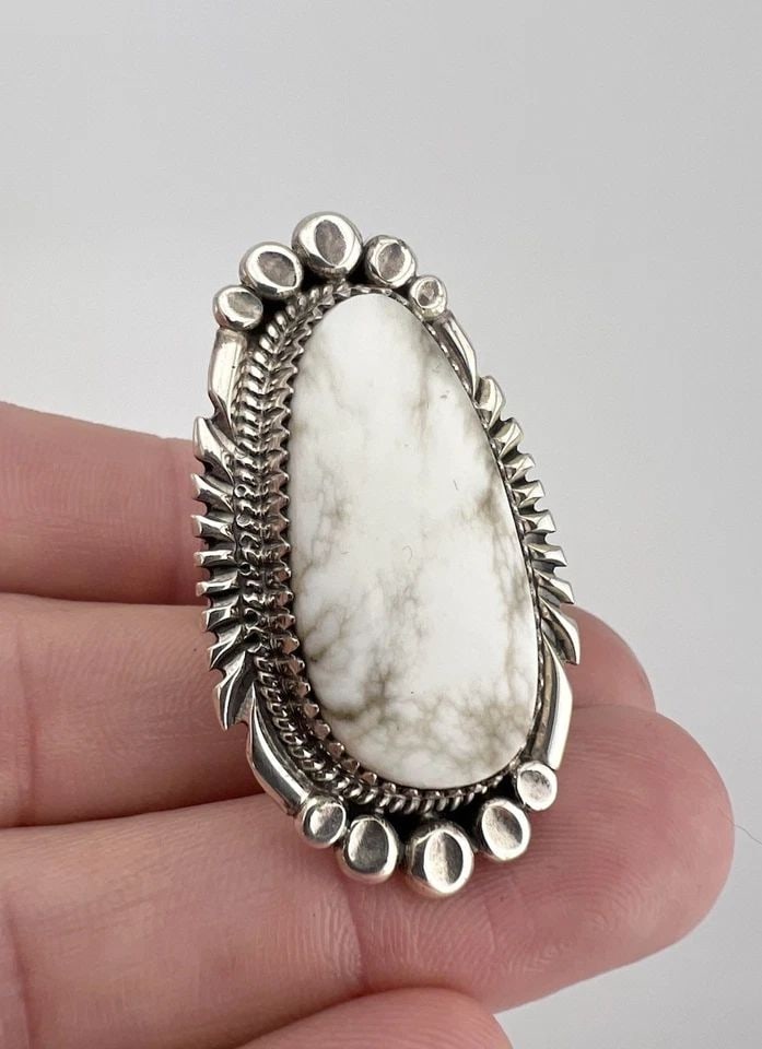 VTG NAVAJO STERLING SILVER WHITE BUFFALO TURQUOISE TEARDROP RING 15.5G -1.75": VTG NAVAJO STERLING SILVER WHITE BUFFALO TURQUOISE TEARDROP RING 15.5G -1.75" Vtg Navajo Sterling Silver White Buffalo Turquoise Teardrop Ring 15.5g -1.75" Ring Size: 7 - Can Be Resized Weight is 15.5