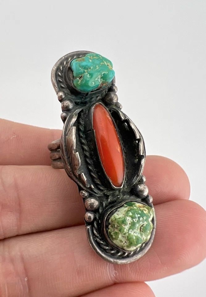 VTG NAVAJO STERLING SILVER SEAFOAM TURQUOISE & CORAL STAMPED RING 2 1/8" - 20G: VTG NAVAJO STERLING SILVER SEAFOAM TURQUOISE & CORAL STAMPED RING 2 1/8" - 20G Vintage Navajo Sterling Silver Seafoam Turquoise & Coral Stamped Ring 2 1/8" Ring Size: 9 - Can Be Re Sized Weight is 20.