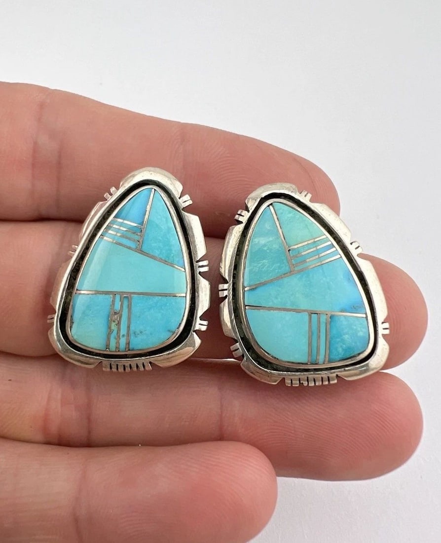 VINTAGE NAVAJO STERLING SILVER TURQUOISE FLUSH MOSAIC INLAY POST EARRINGS (1 of 2)
