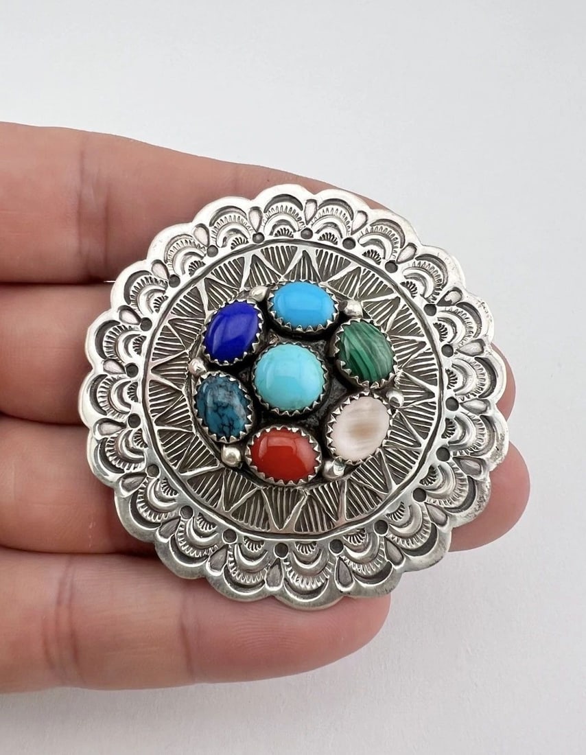 WILBERT BENALLY NAVAJO STERLING SILVER MULTI GEMSTONES STAMPED BROOCH PIN 2 1/8": Vtg Wilbert Benally Navajo Sterling Silver Multi Gemstones Stamped Brooch Pin 2 1/8" Size: 2 1/8" Tall & Wide Metal: Sterling Silver Weight is 20.8 Grams on my scale Amazing Stamped and Natural Kingma