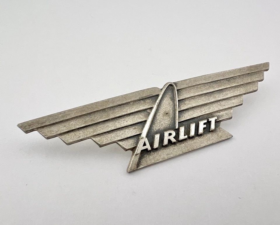 RARE AIRLIFT INTERNATIONAL AIRLINES PILOT STERLING SILVER WINGS 3 1/4" (1 of 2)