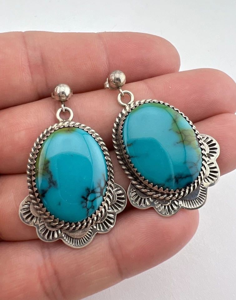 HUGE VTG NAVAJO STERLING SILVER WEBBED KINGMAN TURQUOISE DANGLE EARRINGS 1 5/8": HUGE Vtg Navajo Sterling Silver Webbed Kingman Turquoise Dangle Earrings 1 5/8" Size: 1 5/8" Tall With Dangle & Over 1" Wide Weight is 16.5 Grams on my scale Test Positive For Sterling Silver Amazing 