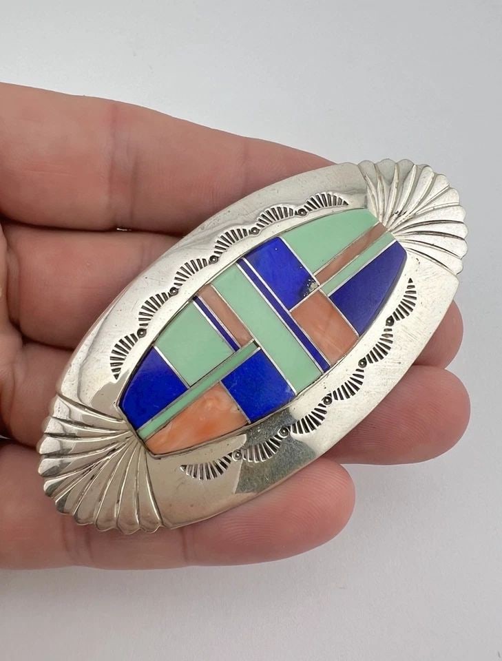 HUGE VTG NAVAJO STERLING SILVER FLUSH MULTI GEMSTONE STAMPED BROOCH PIN 3 1/8": HUGE VTG NAVAJO STERLING SILVER FLUSH MULTI GEMSTONE STAMPED BROOCH PIN 3 1/8" HUGE Vtg Navajo Sterling Silver Flush Multi Gemstone Stamped Brooch Pin 3 1/8" Size: 3 1/8" Wide by 1 1/2" tall Metal: St