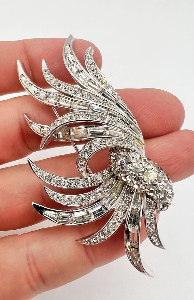 VINTAGE MB MARCEL BOUCHER CLEAR BAGUETTE RHINESTONE SILVER TONE PIN BROOCH 3" (1 of 2)