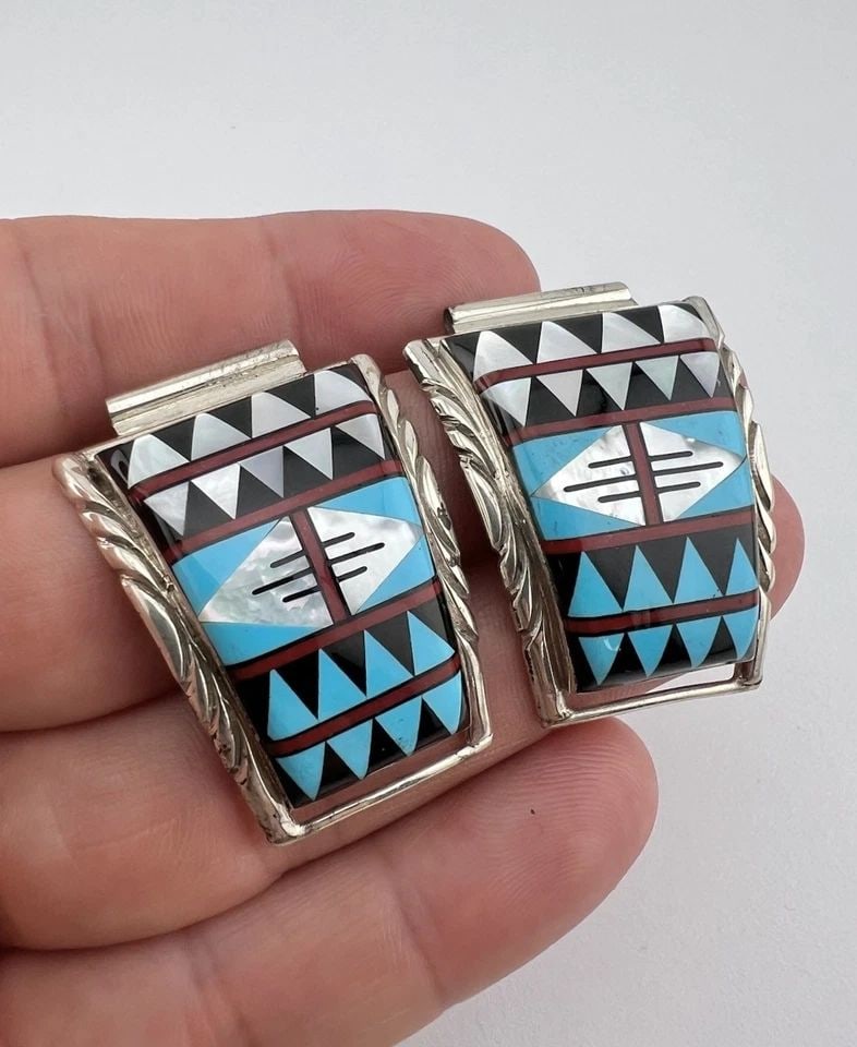 VINTAGE NAVAJO STERLING SILVER FLUSH INLAY MULTI GEMSTONE MEN'S WATCH TIPS 18.5G: Vintage Navajo Sterling Silver Flush Inlay Multi Gemstone Men's Watch Tips 19.3g Weight 19.0 Grams on my scale Size: 1 1/2" Tall By 1 1/8" Wide Metal: Sterling Silver- Tested Tubes at The Top Are Arou
