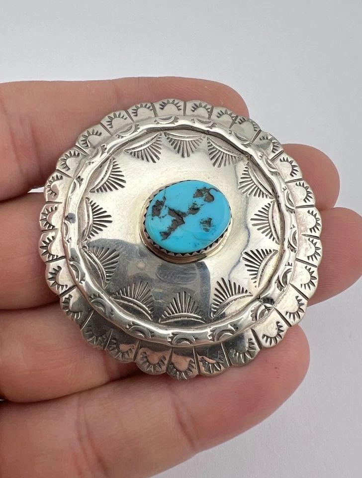VTG NAVAJO STERLING SILVER SLEEPING BEAUTY TURQUOISE STAMPED CONCHO BROOCH 2" (1 of 2)