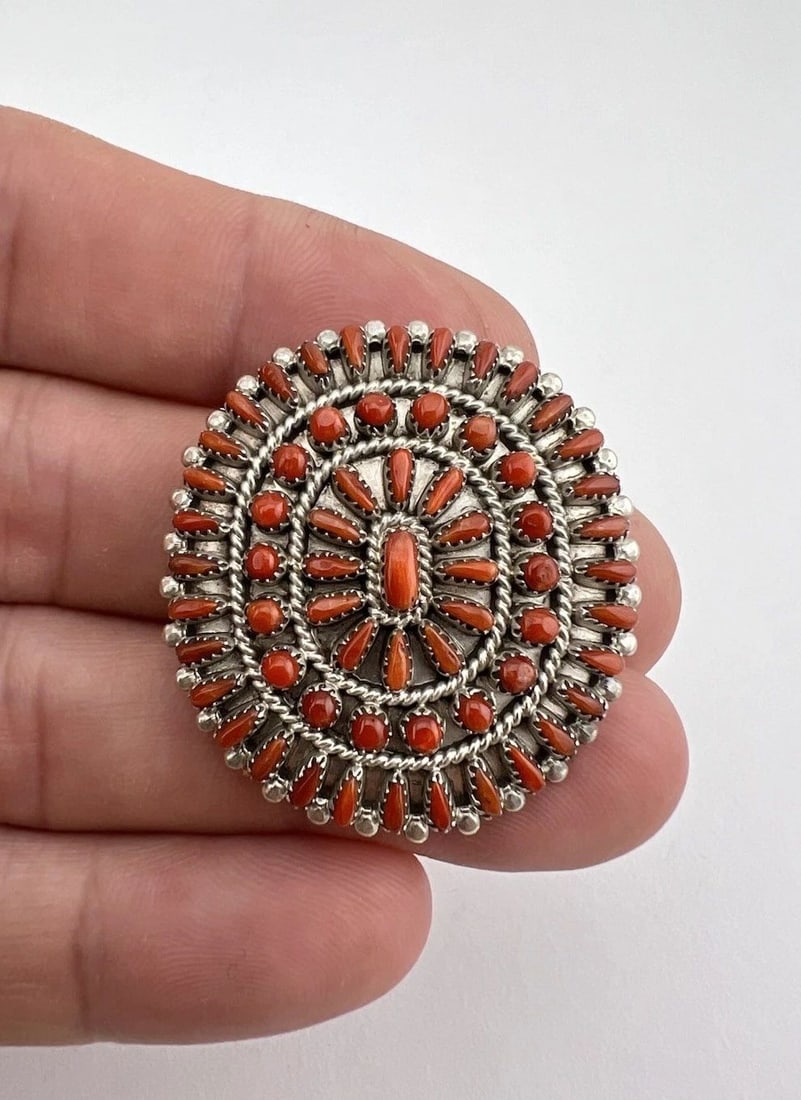 NORMAN JR & VIRGINIA HOOEE ZUNI STERLING SILVER CORAL CLUSTER PIN PENDANT 1.5" (1 of 2)