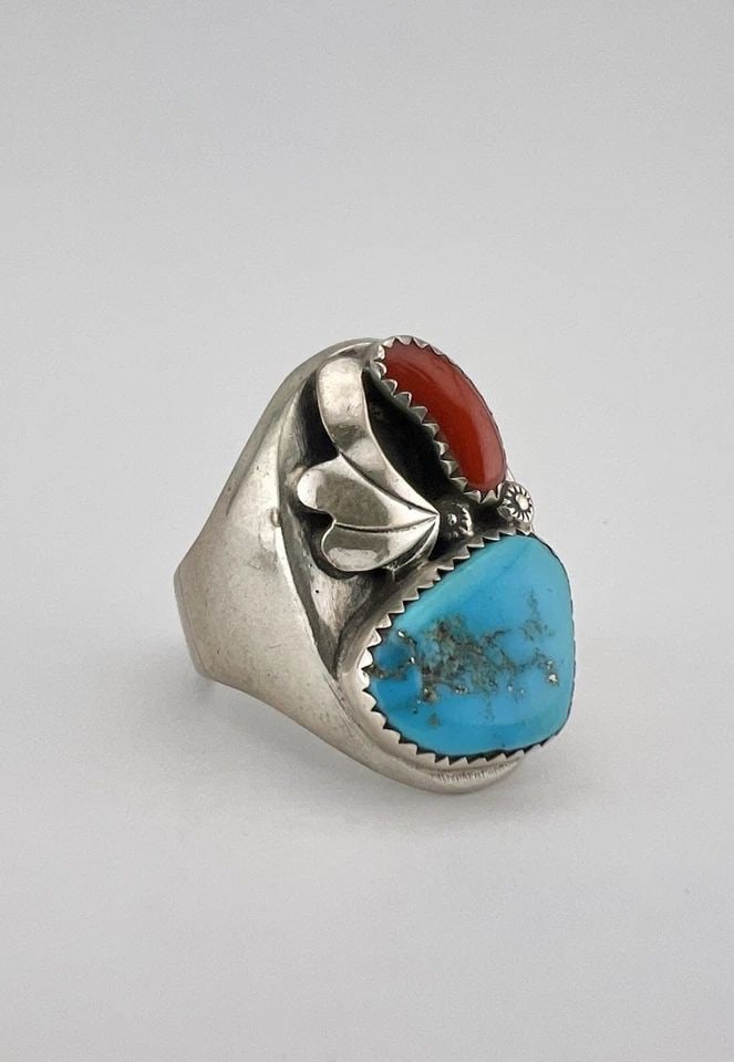 HUGE VTG NAVAJO STERLING SILVER TURQUOISE & CORAL STAMPED INGOT MEN'S RING 18.9G: HUGE VTG NAVAJO STERLING SILVER TURQUOISE & CORAL STAMPED INGOT MEN'S RING 18.9G HUGE Vtg Navajo Sterling Silver Turquoise & Coral Stamped Ingot Men's Ring 18.9g Ring Size: 13 - Can Be Re Sized Weight