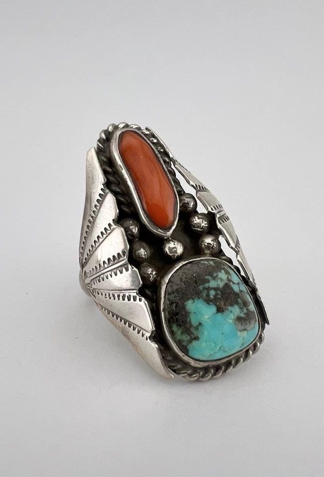 HUGE VTG NAVAJO STERLING SILVER KINGMAN TURQUOISE & CORAL STAMPED MEN'S RING: HUGE VTG NAVAJO STERLING SILVER KINGMAN TURQUOISE & CORAL STAMPED MEN'S RING HUGE Vtg Navajo Sterling Silver Kingman Turquoise & Coral Stamped Men's Ring Ring Size: 11 - Can Be Re Sized Weight is 9.8 