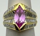 14KT YELLOW GOLD & DIAMOND RING SIZE 6.25/6.5: 14KT YELLOW GOLD & DIAMOND RING SIZE 6.25/6.5 14KT YELLOW GOLD & DIAMOND RING SIZE 6.25/6.5 This stunning 14KT yellow gold ring is the perfect addition to any fine jewelry collection. The ring feature