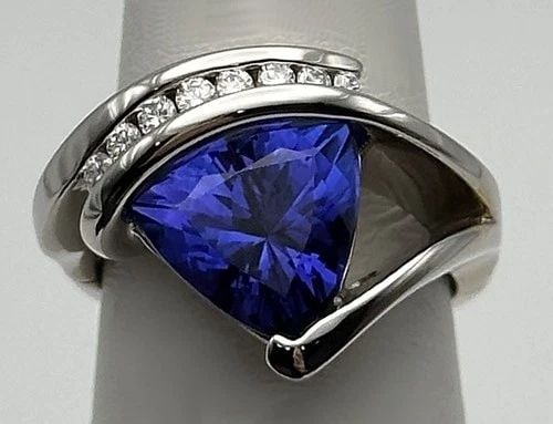 14KT YELLOW GOLD, DIAMOND & RUBY RING SIZE 6.75 (1 of 2)