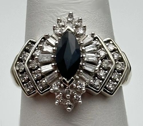 STERLING SILVER RING WITH COLORLESS HEART STONE SIZE 6 (1 of 2)