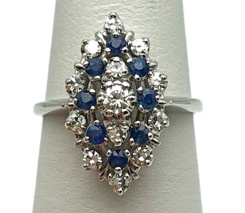 7" STERLING SIVER & BLUE LAPIS STONES BRACELET (1 of 2)