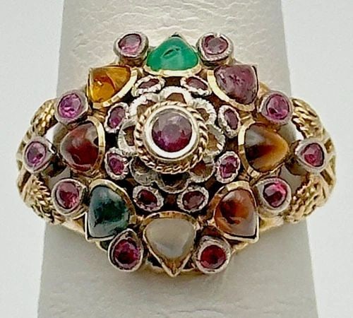 7" GOLD COLORED 925 BRACLET WITH COLORLESS STONES (1 of 2)