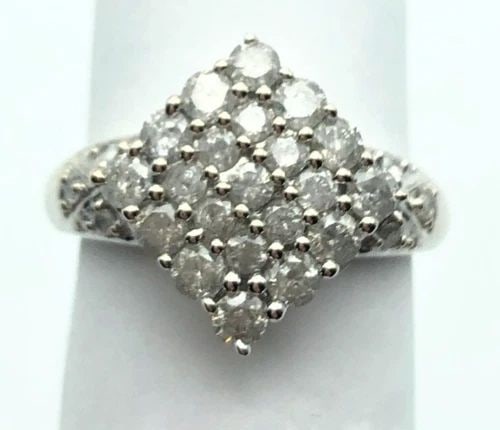 STERLING SILVER UNITED STATES OF AMERICA 1911 RING SIZE 5.75: STERLING SILVER UNITED STATES OF AMERICA 1911 RING SIZE 5.75 STERLING SILVER UNITED STATES OF AMERICA 1911 RING SIZE 5.75 This sterling silver ring is a beautiful piece of fine jewelry that would make