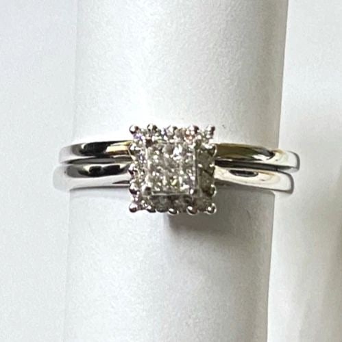STERLING SILVER RING WITH BLUE OVAL STONE SIZE 5 (1 of 2)